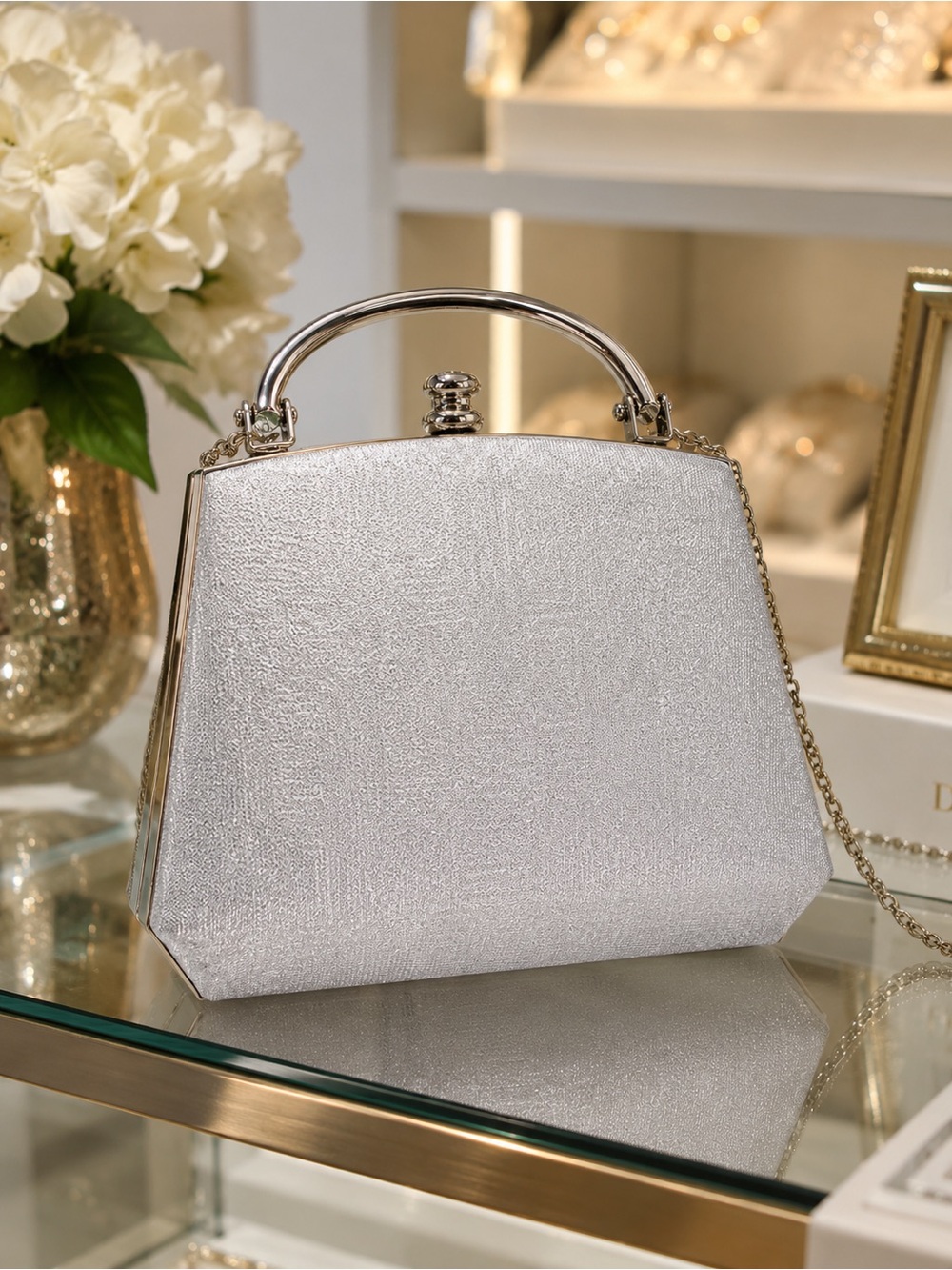 Silver Metallic Evening Bag with Chain Handle – Vintage Style Clutch